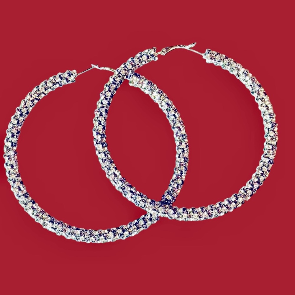 DAZZLING LARGE HOOP EARRINGS